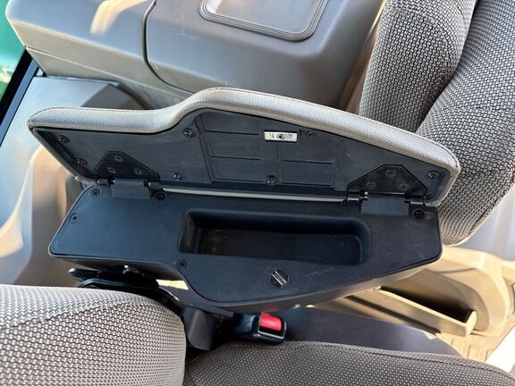 2023 John Deere 8R 340 Tractor