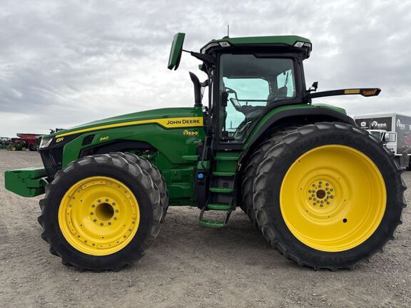 2023 John Deere 8R 340 Tractor