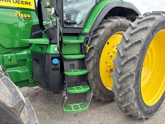 2023 John Deere 8R 340 Tractor