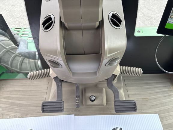 2024 John Deere 9RX 590 Tractor Rubber Track