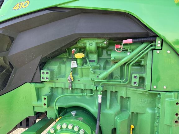 2025 John Deere 8RX 410 Tractor Rubber Track