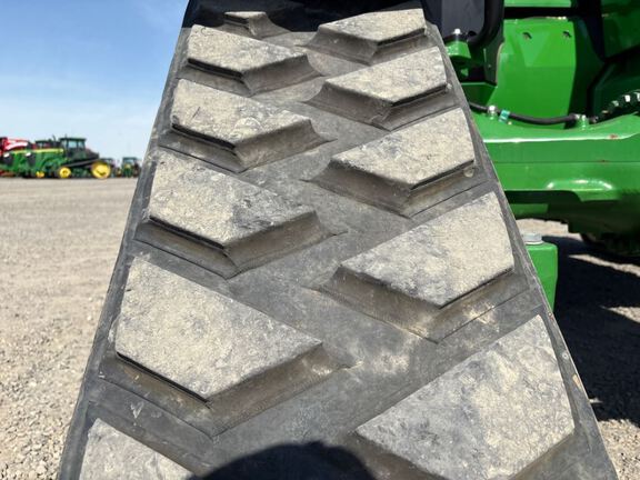 2025 John Deere 8RX 410 Tractor Rubber Track