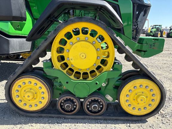 2025 John Deere 8RX 410 Tractor Rubber Track
