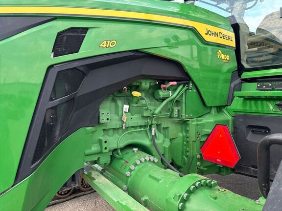 2025 John Deere 8RX 410 Tractor Rubber Track
