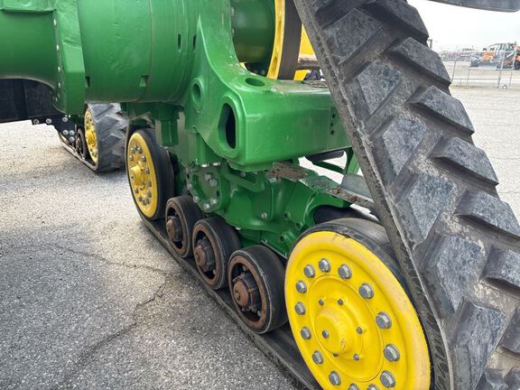 2025 John Deere 8RX 410 Tractor Rubber Track