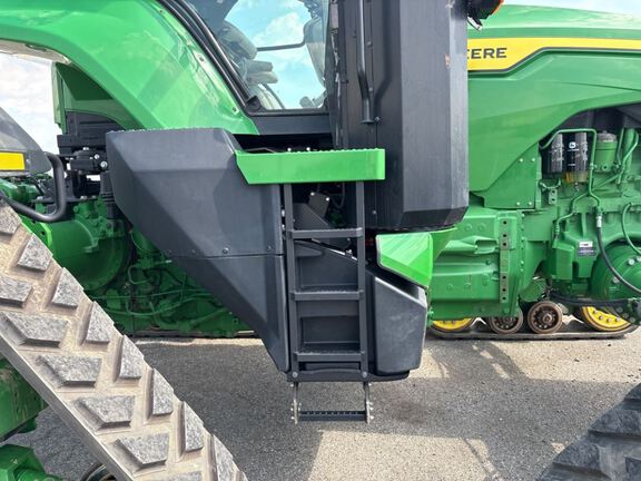 2025 John Deere 8RX 410 Tractor Rubber Track