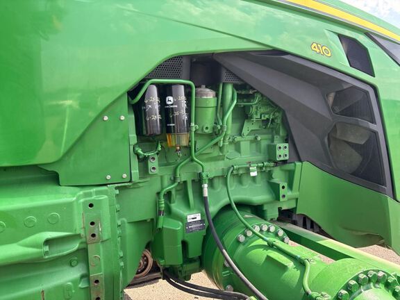 2025 John Deere 8RX 410 Tractor Rubber Track