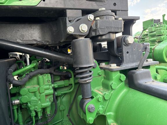 2025 John Deere 8RX 410 Tractor Rubber Track