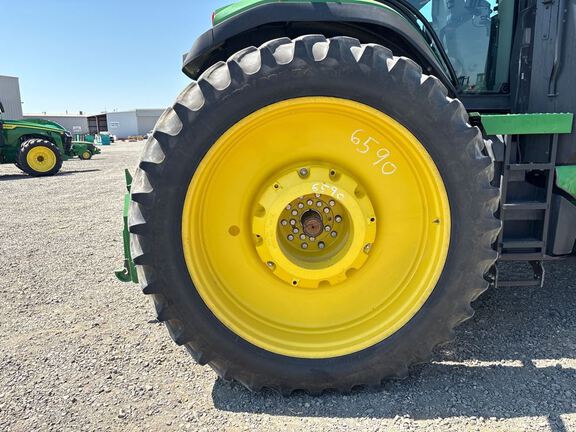 2025 John Deere 8R 340 Tractor