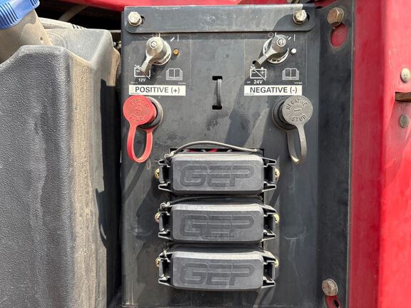 2019 Case 580 Tractor Rubber Track
