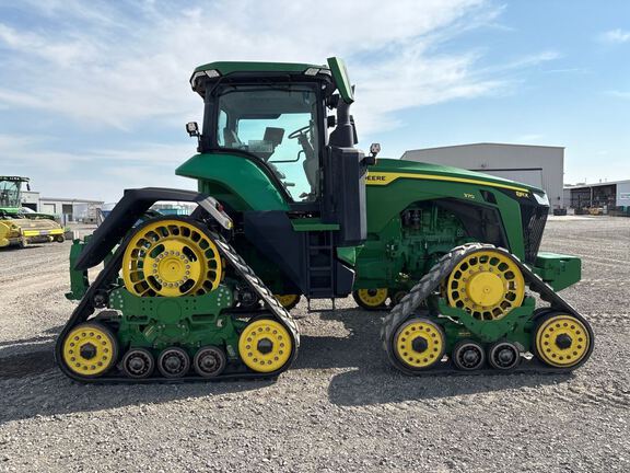2021 John Deere 8RX 370 Tractor Rubber Track