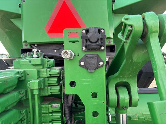 2021 John Deere 8RX 370 Tractor Rubber Track