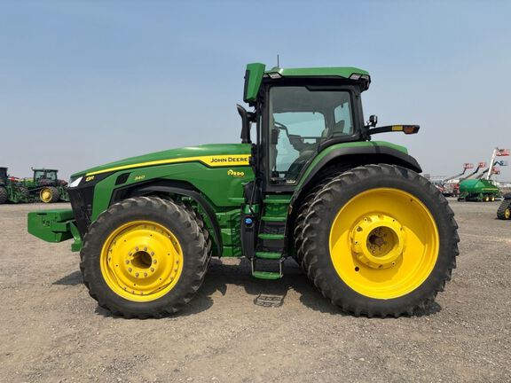 2025 John Deere 8R 340 Tractor