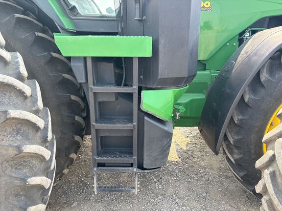 2025 John Deere 8R 340 Tractor