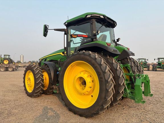 2025 John Deere 8R 370 Tractor