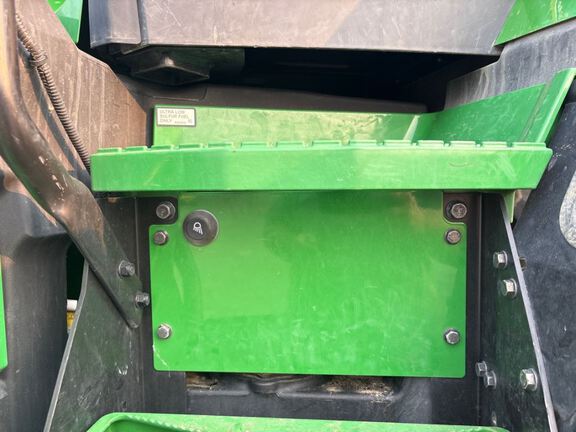 2025 John Deere 8R 370 Tractor