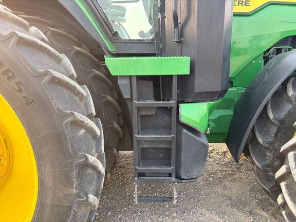 2025 John Deere 8R 370 Tractor