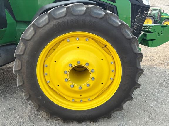 2025 John Deere 8R 370 Tractor