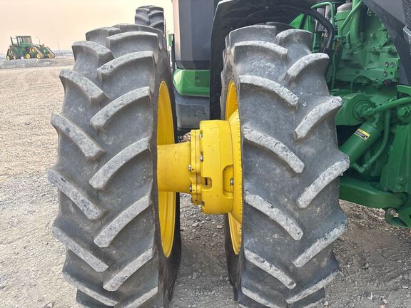 2025 John Deere 8R 370 Tractor