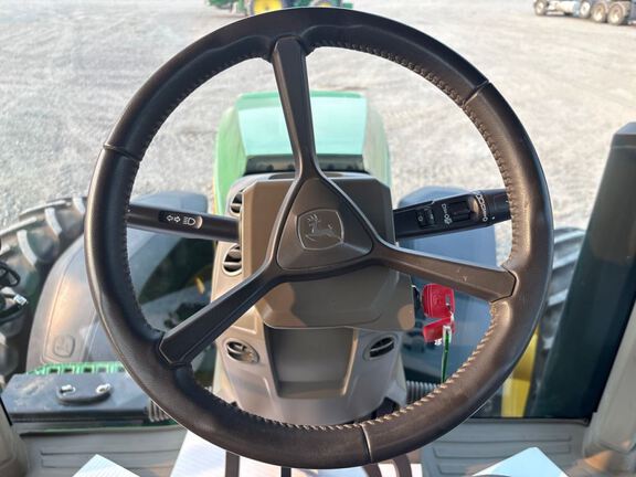2025 John Deere 8R 370 Tractor