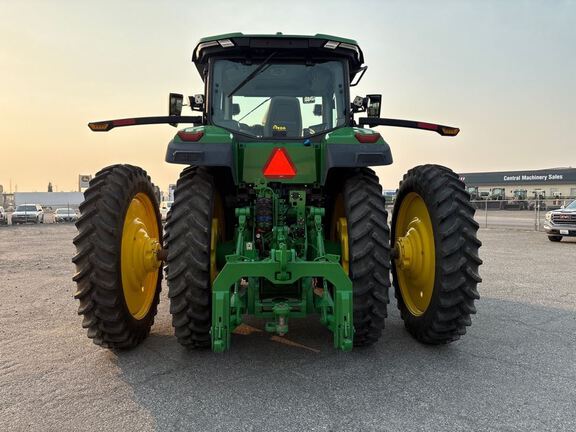 2025 John Deere 8R 370 Tractor