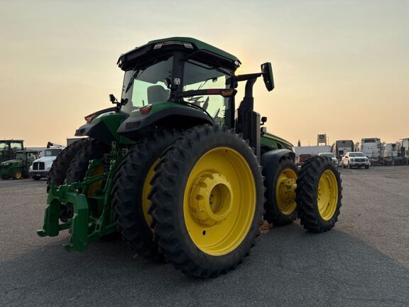 2025 John Deere 8R 370 Tractor