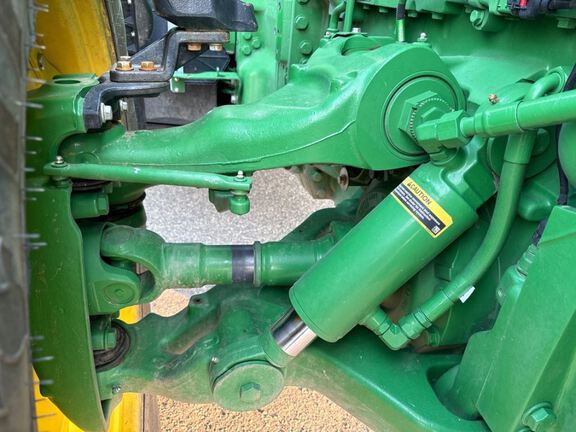 2025 John Deere 8R 370 Tractor