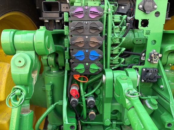2025 John Deere 8R 370 Tractor