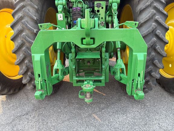 2025 John Deere 8R 370 Tractor