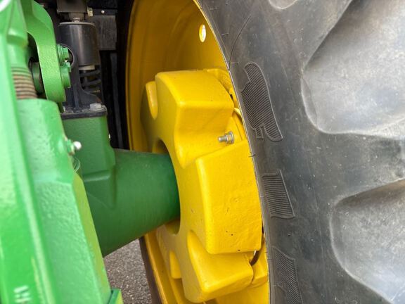 2025 John Deere 8R 370 Tractor