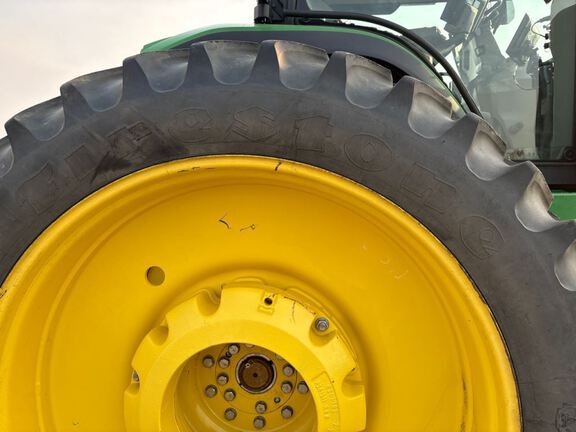 2025 John Deere 8R 370 Tractor
