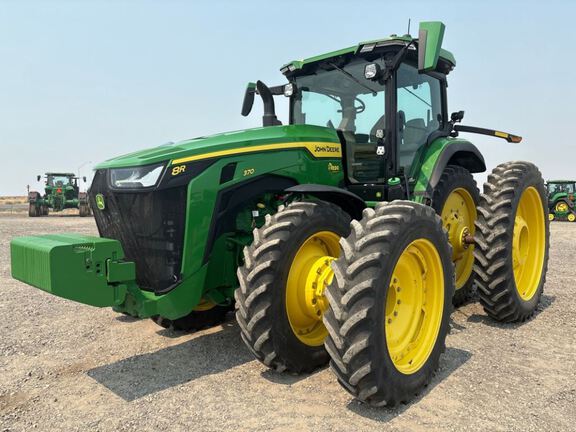 2025 John Deere 8R 370 Tractor