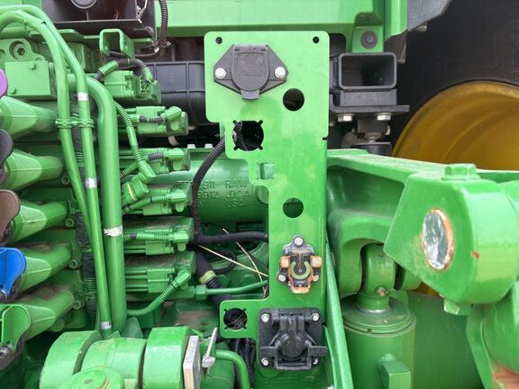 2025 John Deere 8R 370 Tractor