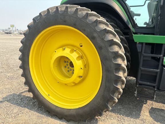 2025 John Deere 8R 370 Tractor