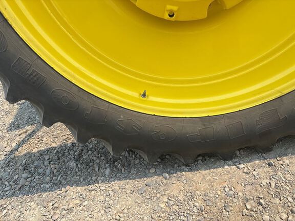 2025 John Deere 8R 370 Tractor