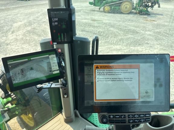 2025 John Deere 8R 370 Tractor