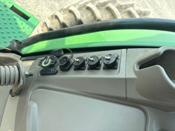 2025 John Deere 8R 370 Tractor