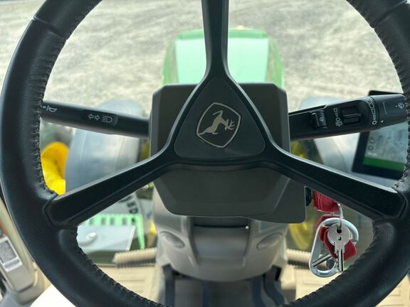 2025 John Deere 8R 370 Tractor