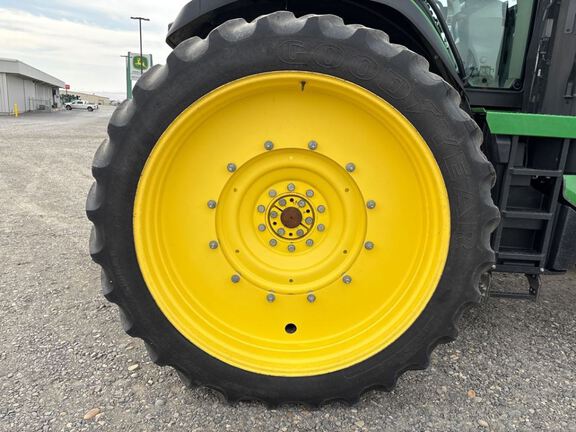 2023 John Deere 8R 230 Tractor
