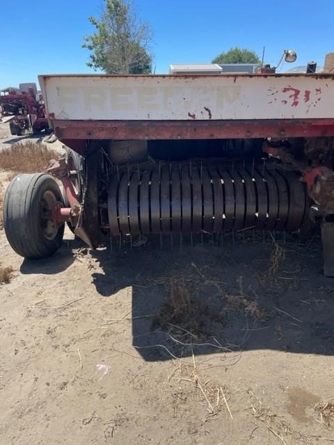 Freeman 330 Baler/Square