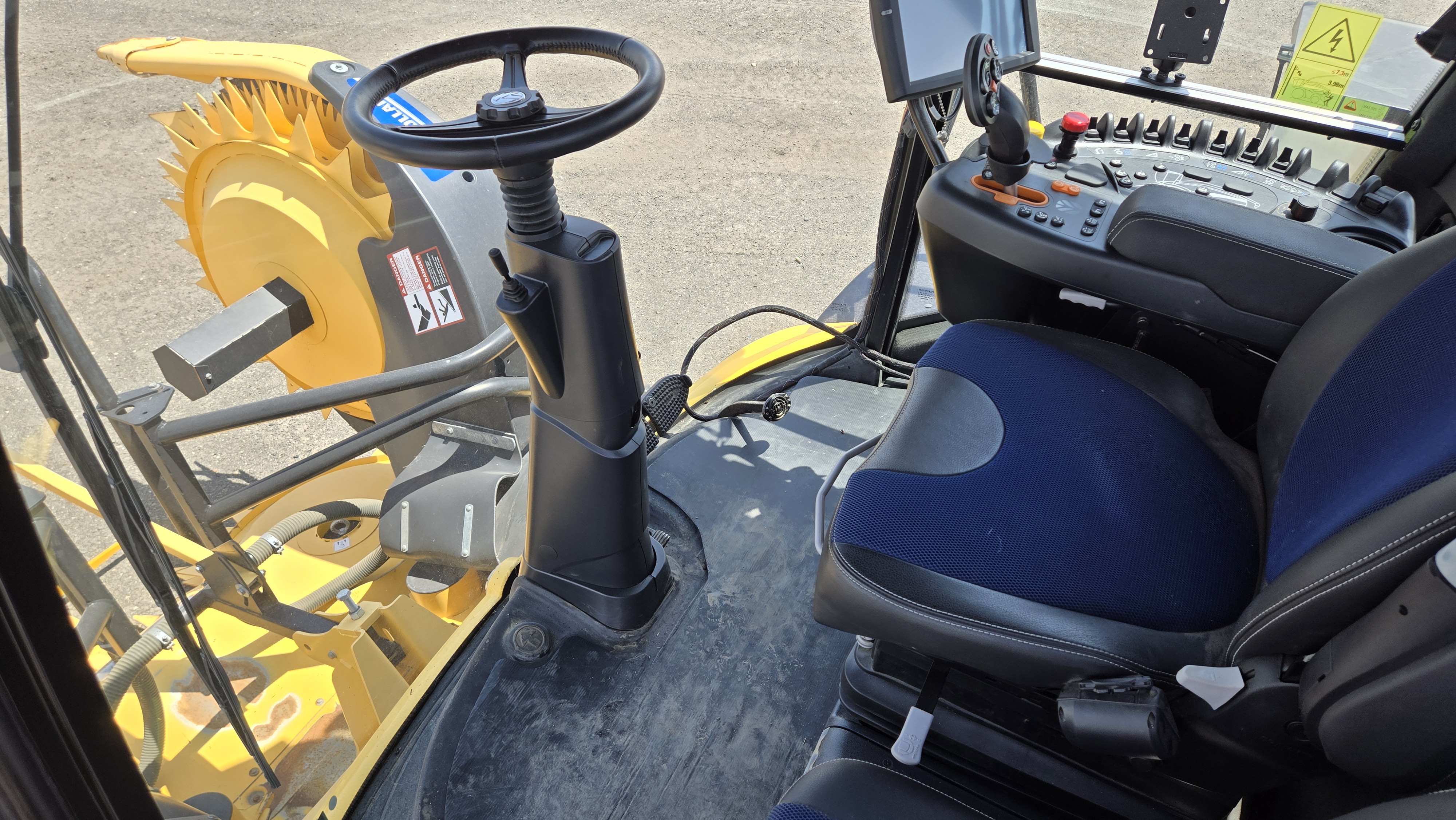 2022 New Holland FR780 Forage Harvester