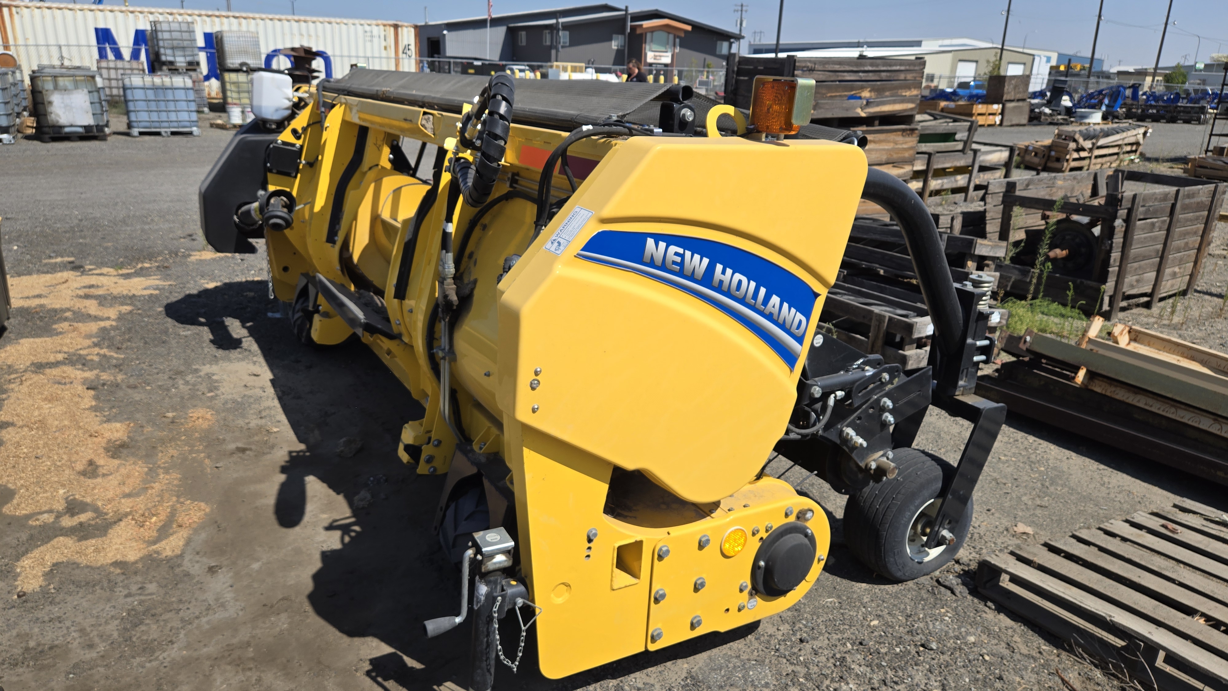 2022 New Holland 380HDY Header Forage