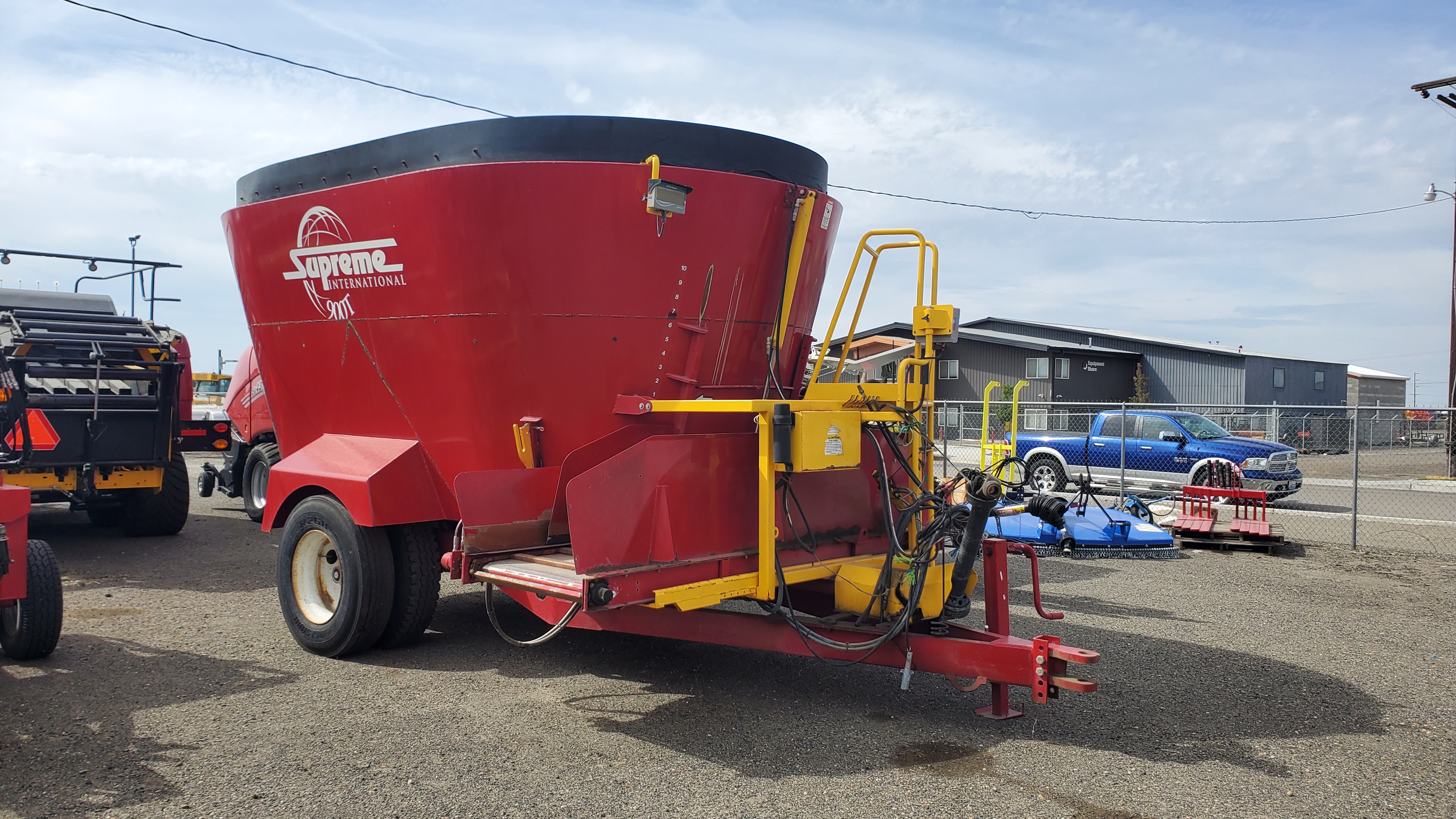 2016 Supreme 900T TMR Mixer