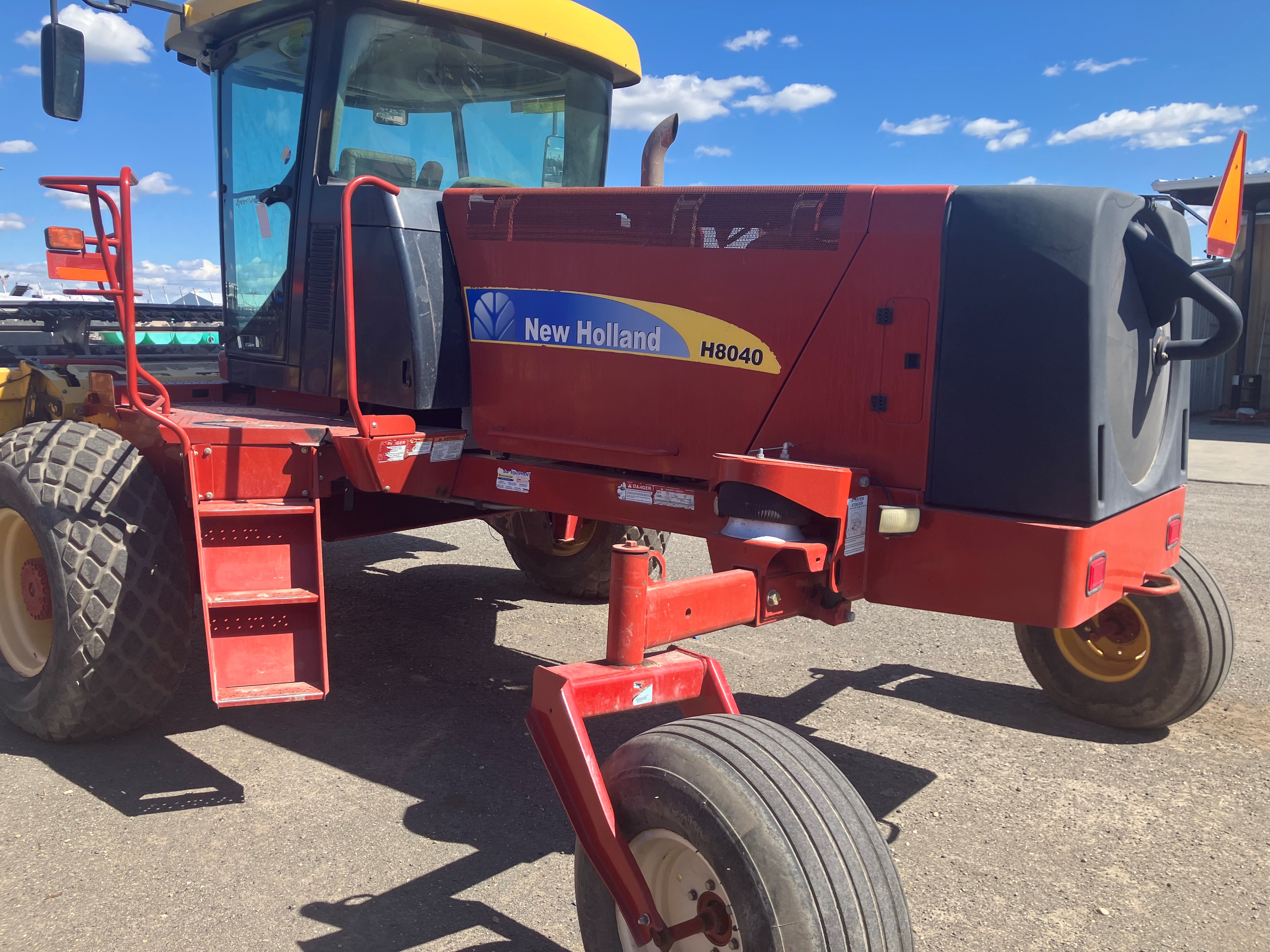 2011 New Holland H8040 Windrower