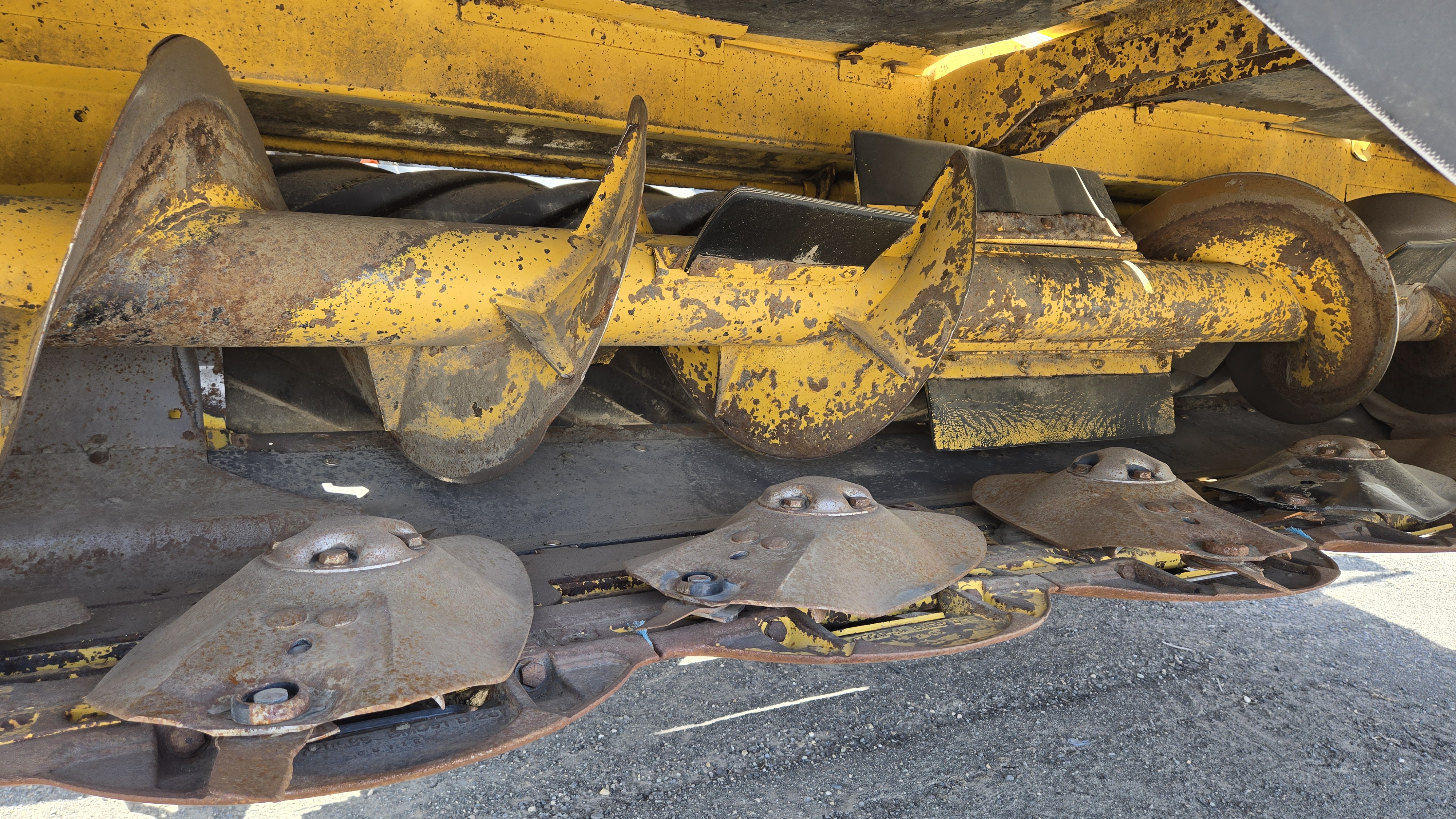 2021 New Holland SPEEDROWER 260 Windrower