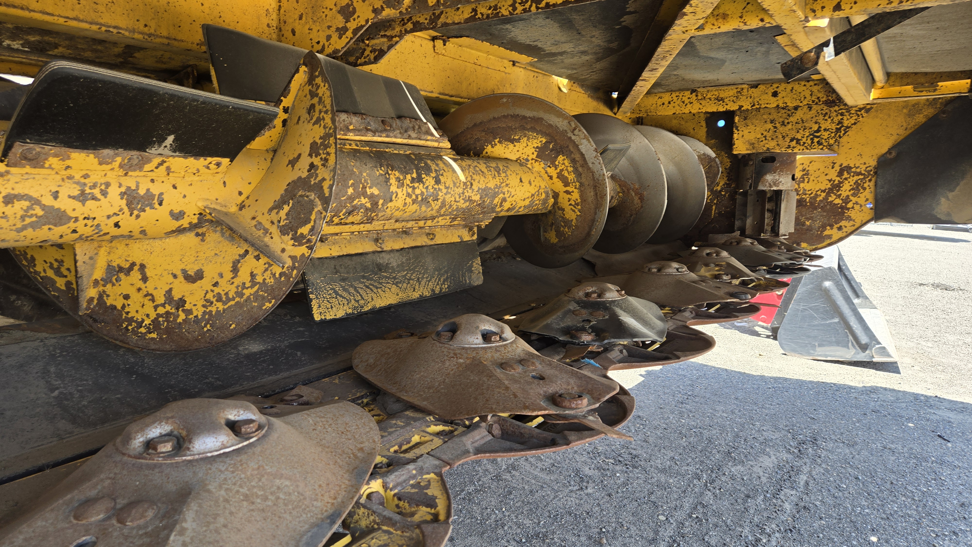 2021 New Holland SPEEDROWER 260 Windrower