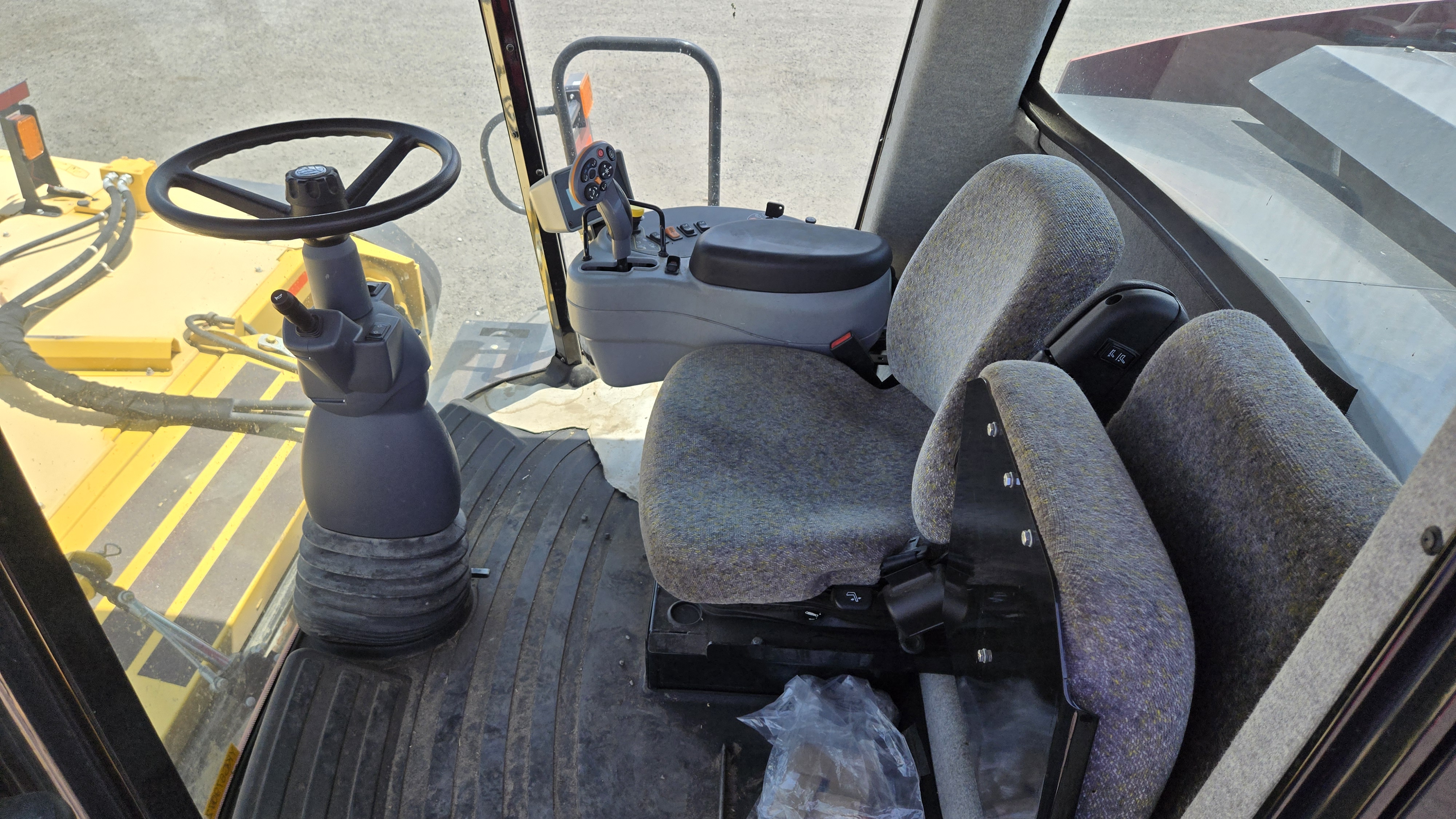 2021 New Holland SPEEDROWER 260 Windrower