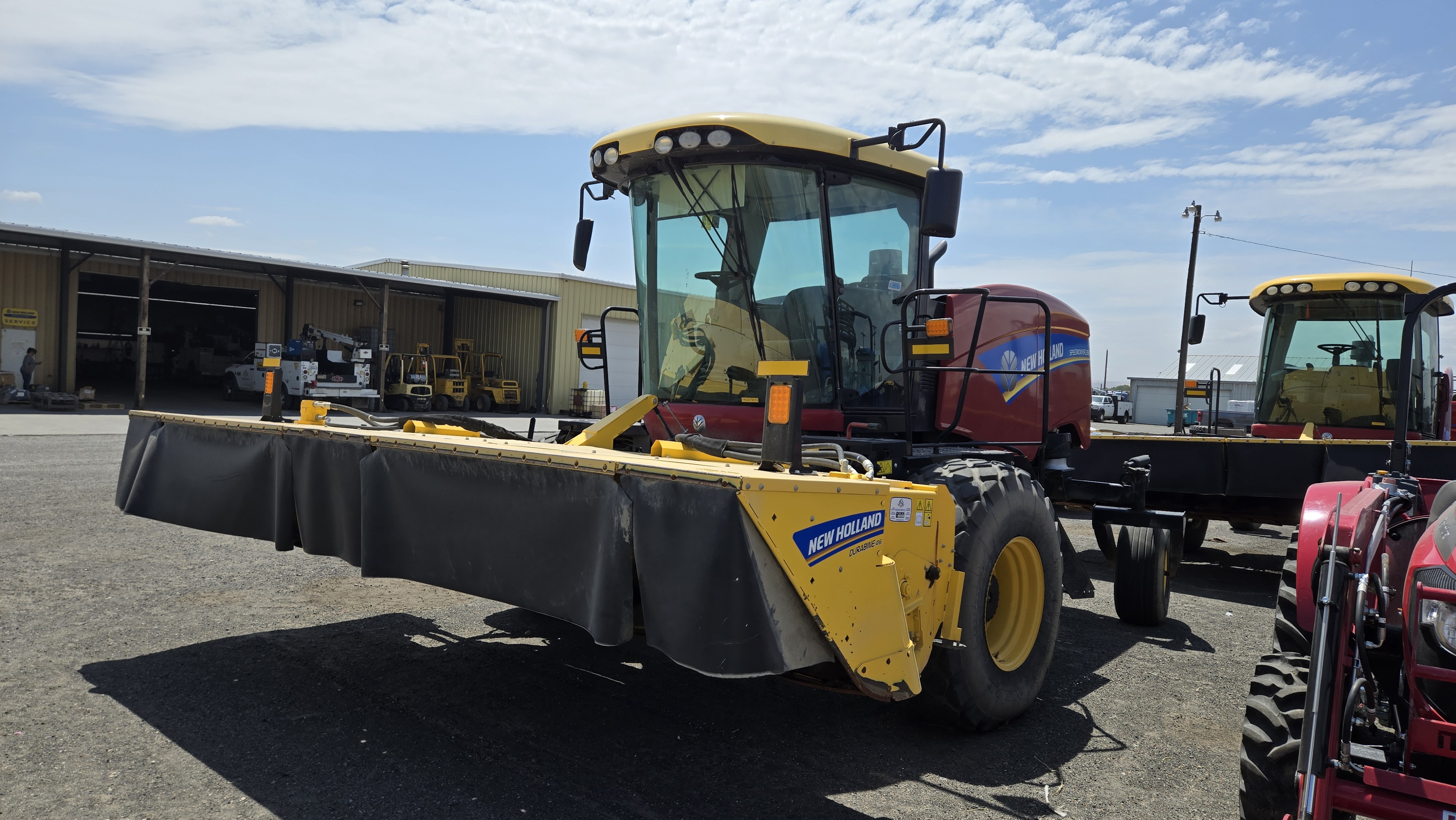 2021 New Holland SPEEDROWER 260 Windrower