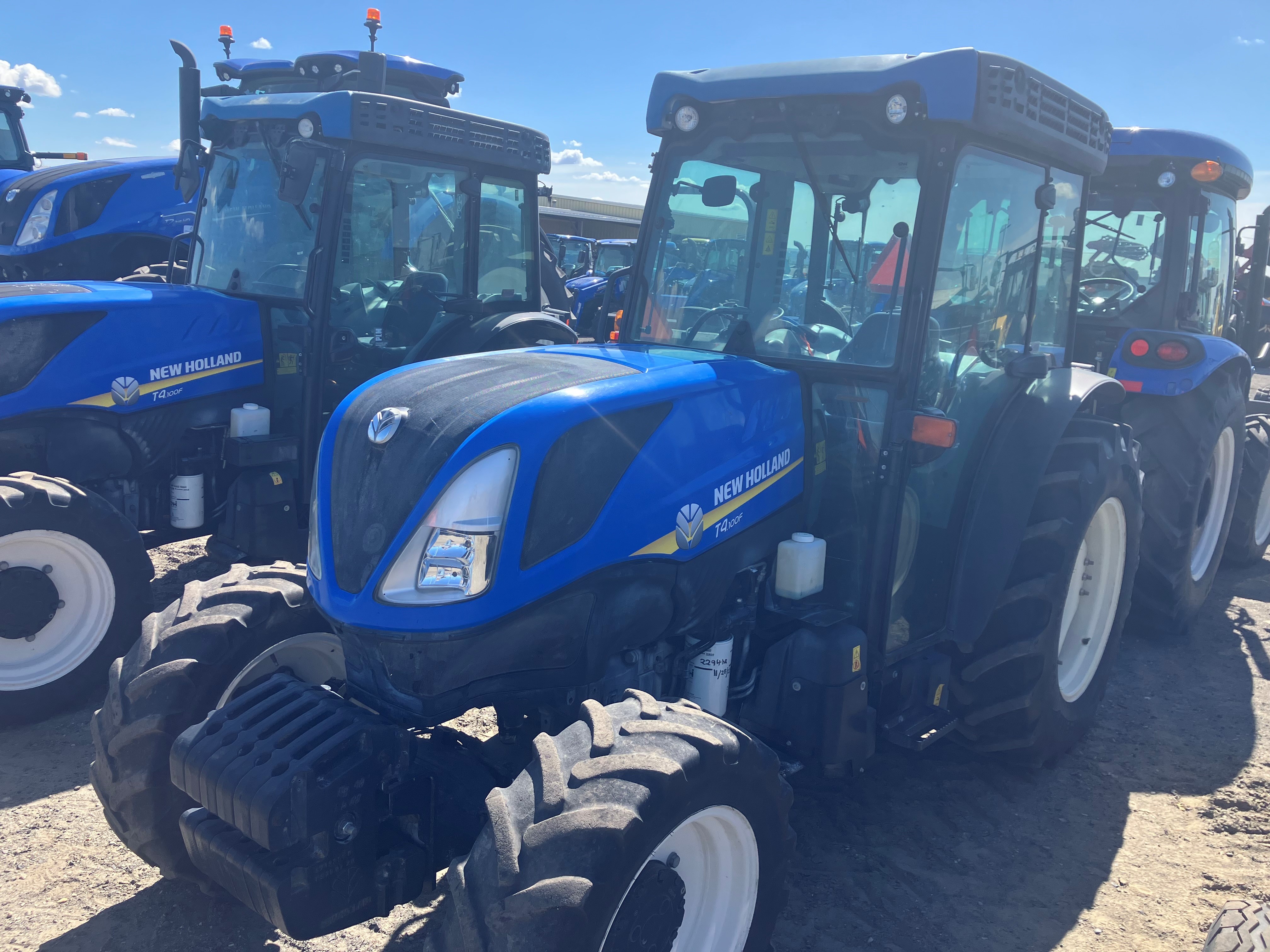 2020 New Holland T4.100F Tractor