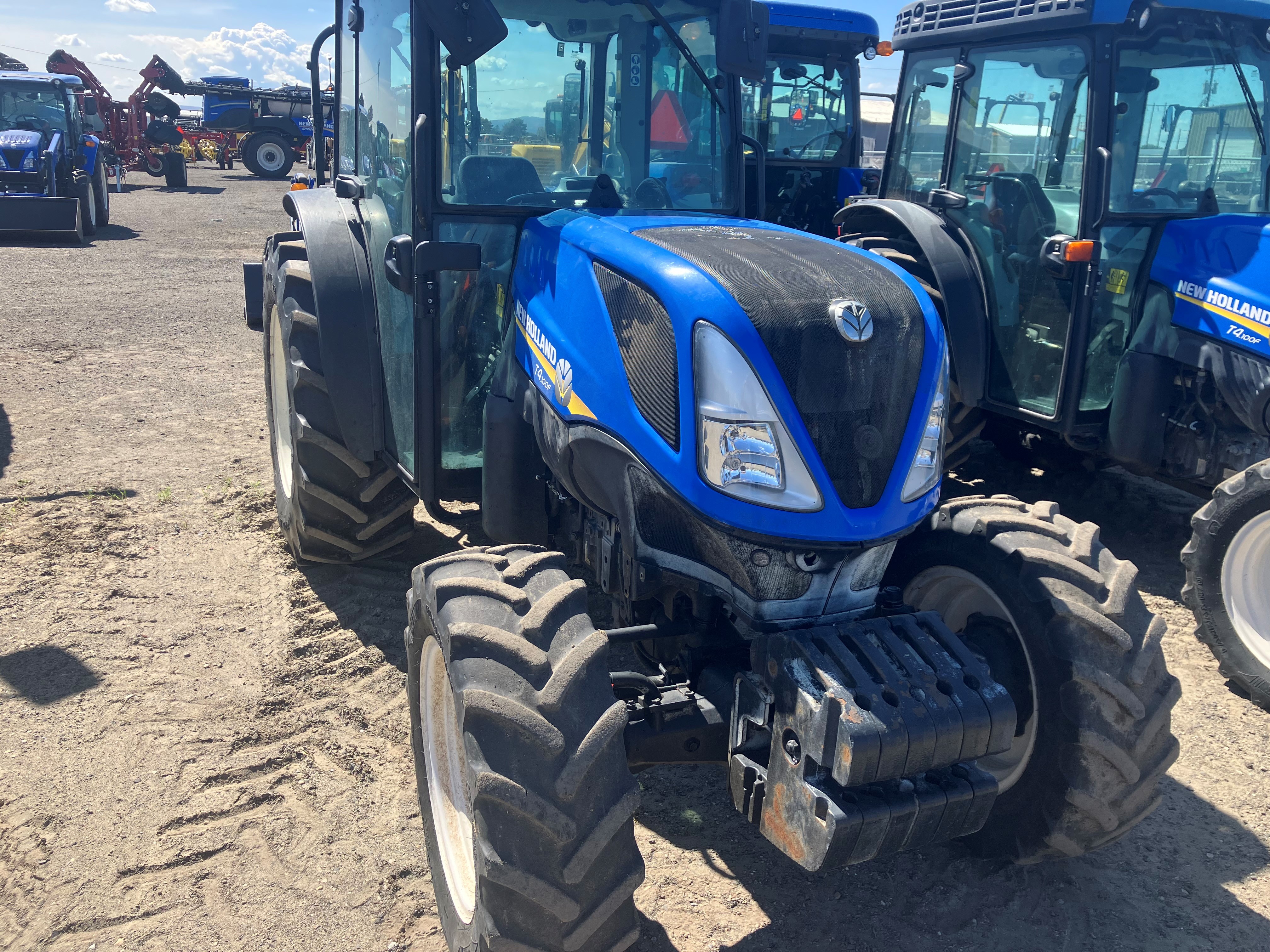 2020 New Holland T4.100F Tractor